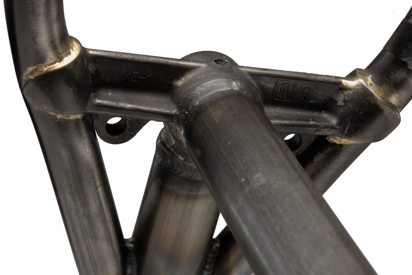 1936 EL Knucklehead Straightleg Rigid Frame - Saddle Cross Member detail