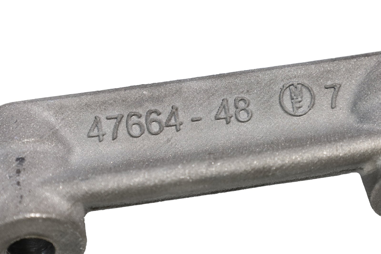 1952-1957 Late Panhead Engine Front Mount - detail